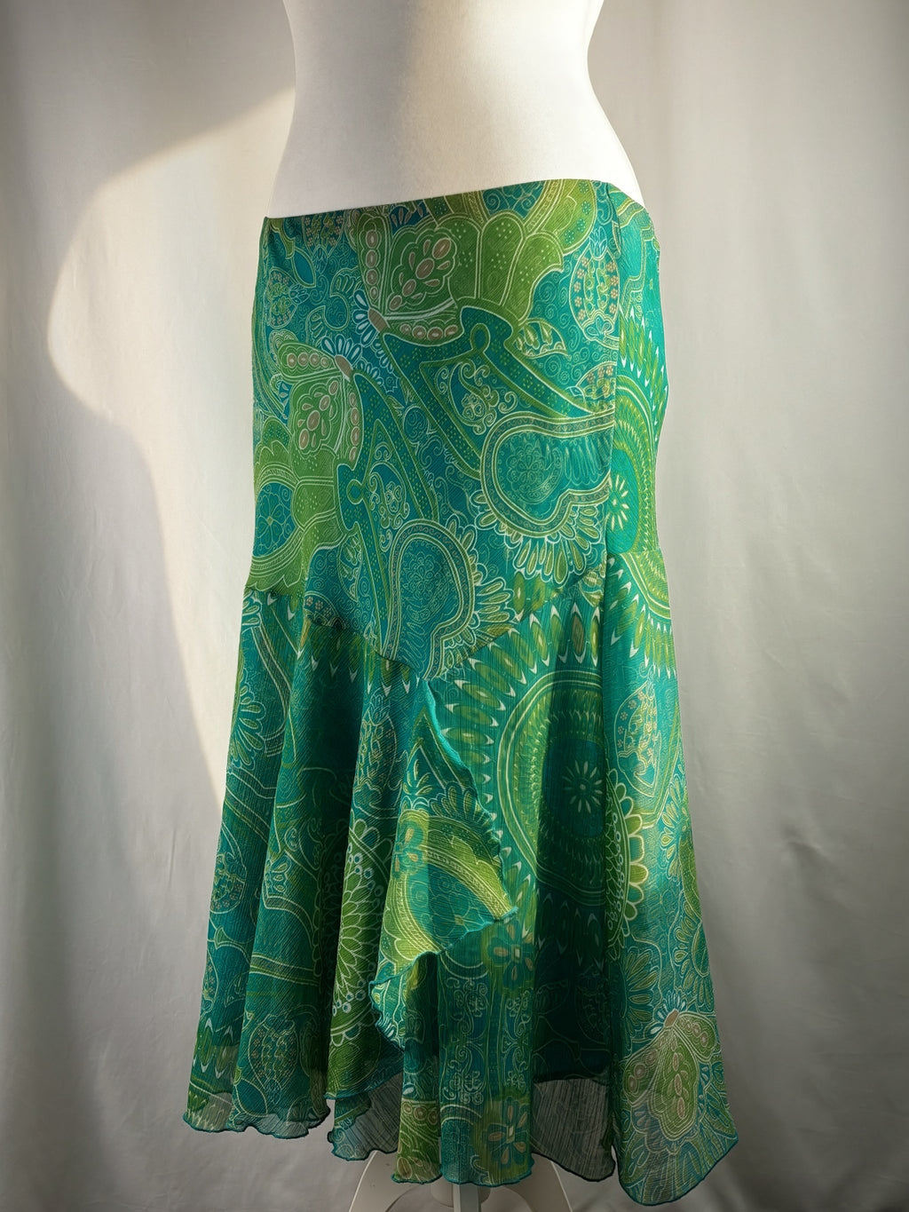Green and blue tropical ruffle detailed midi skirt