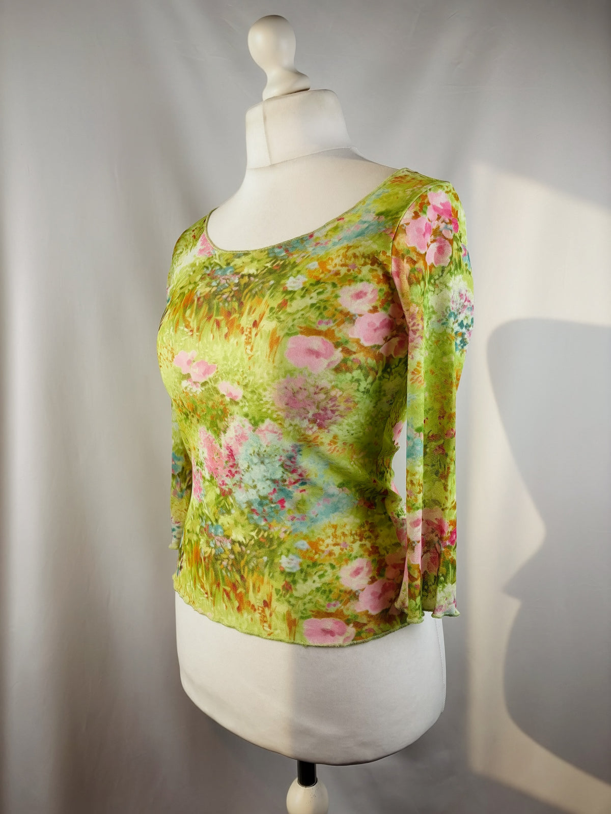 Green watercolour affect mesh 3/4 sleeve top