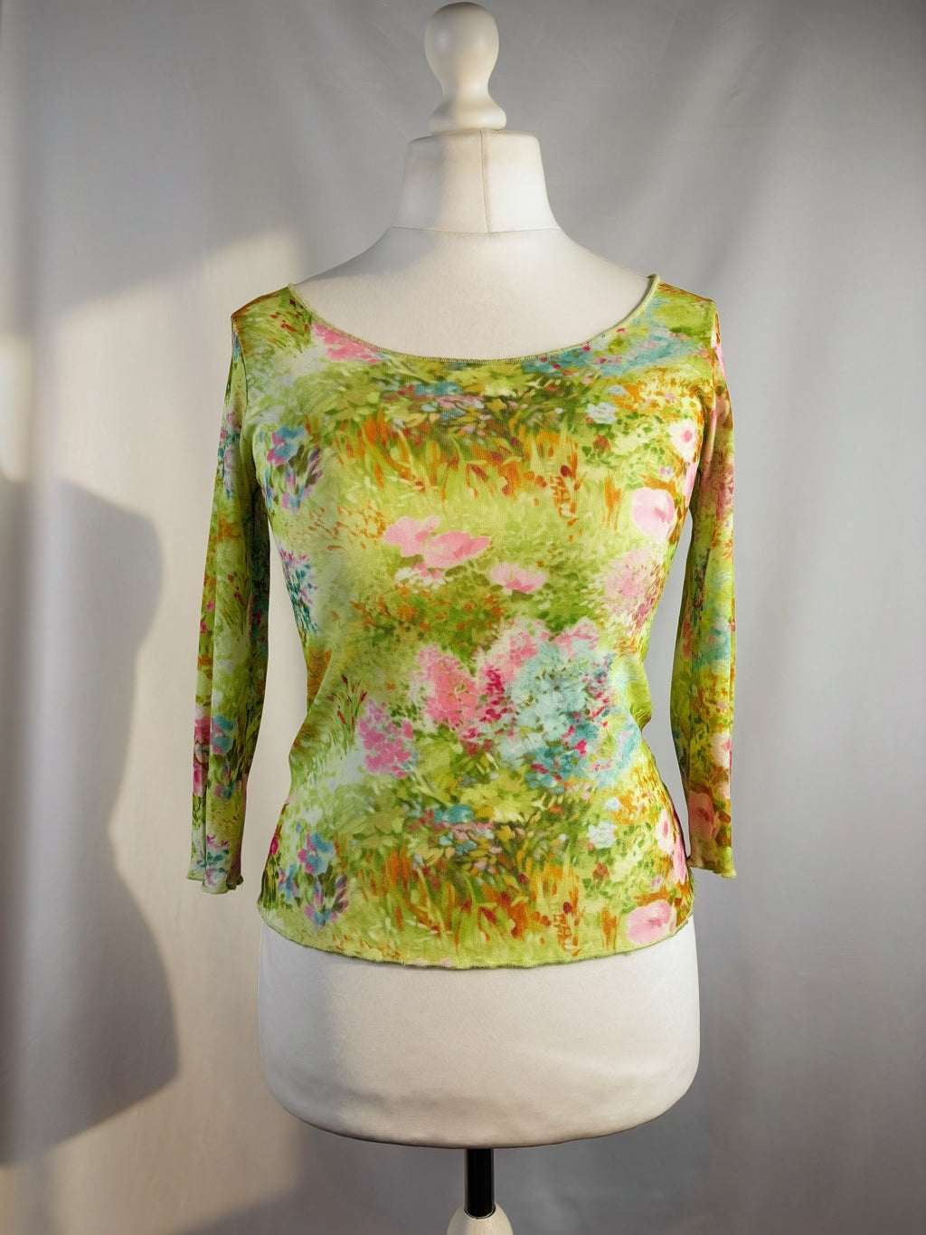 Green watercolour affect mesh 3/4 sleeve top