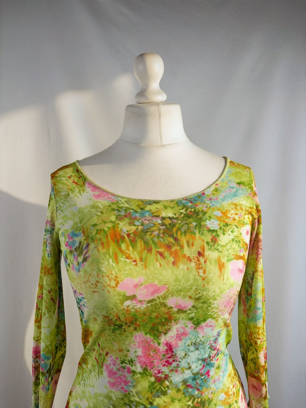 Green watercolour affect mesh 3/4 sleeve top